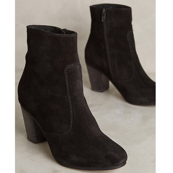 Black Suede Block Heel Pointy Toe Ankle Booties - Picture 1 of 6